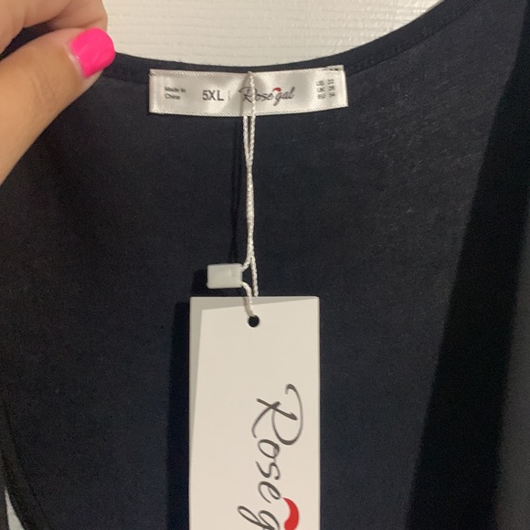 Black/Gray RoseGal top with low hanging details in front - Picture 2 of 3